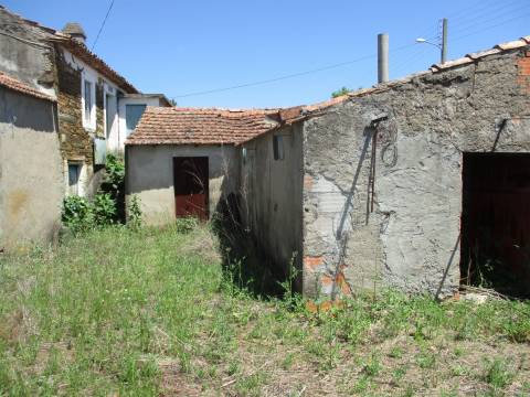 Casa de campo, terreno, Malhada do Cervo