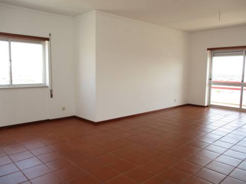 Apartamento T3 Arrendamento em Castelo Branco,Castelo Branco