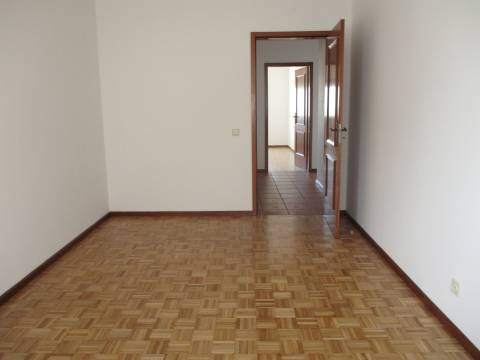 Apartamento T3 Arrendamento em Castelo Branco,Castelo Branco