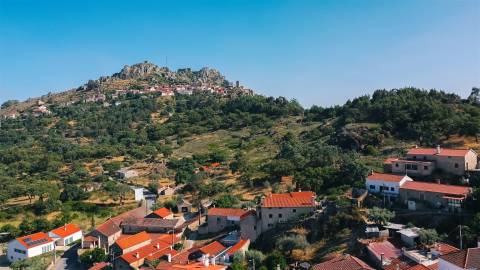 Moradia em Banda T2 Venda em Monsanto e Idanha-a-Velha,Idanha-a-Nova