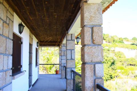 Moradia Isolada T5 Venda em Lamego (Almacave e Sé),Lamego