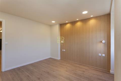 Apartamento T1 novo na tradicional Travessa de São Vitor, no Porto