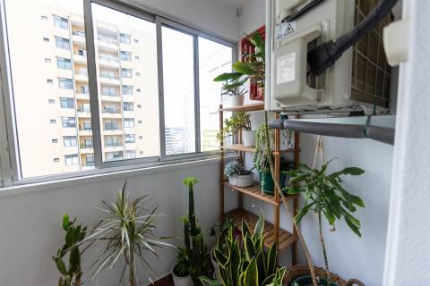Apartamento T3 em Ramalde – Oportunidade para Investidores