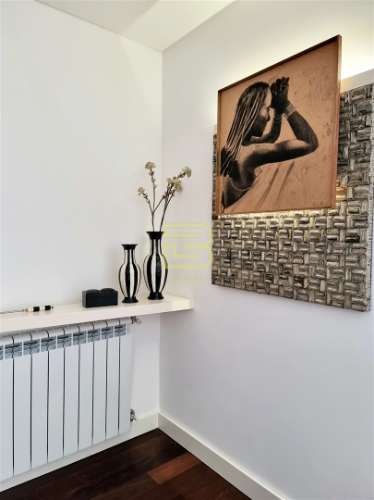 Apartamento T4 de luxo localizado próximo do Jardim de Serralves na Foz do Douro.