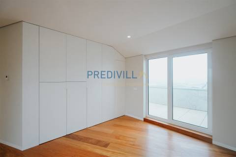 Apartamento T4 DUPLEX Venda em Póvoa de Varzim, Beiriz e Argivai,Póvoa de Varzim