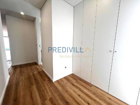 Moradia Geminada T4 Venda em Vilar e Mosteiró,Vila do Conde
