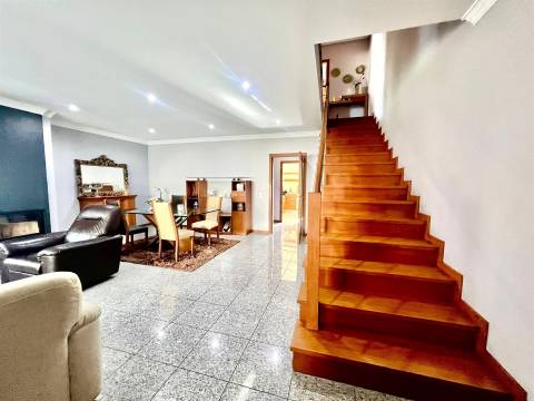 Moradia Geminada T3 Venda em Mindelo,Vila do Conde