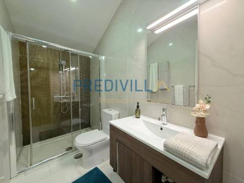 Apartamento T1 DUPLEX Arrendamento em Campanhã,Porto