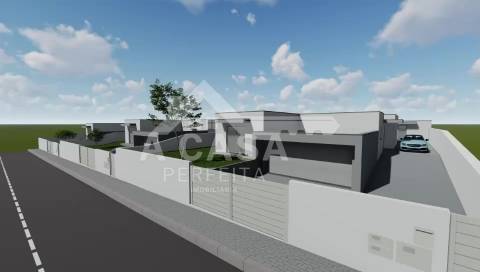 Terreno para construção de 587 m2 em Maceira de Sarnes