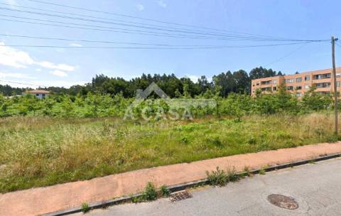 Lote de Terreno 8 de 303.50 m2 com 10 m de frente em Cortegaça