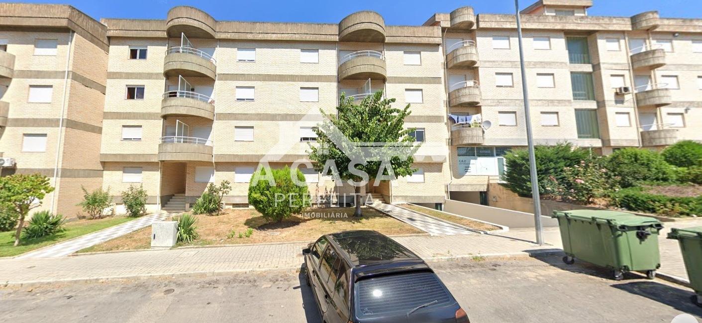 Apartamento T2 em Santa Maria Maior