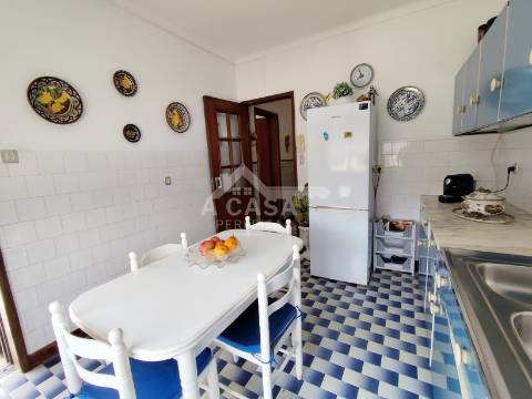 Moradia isolada T3 Térrea com logradouro, Jardim e anexos em Ovar