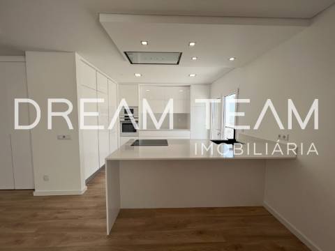Apartamento T3+1 DUPLEX Venda em Montijo e Afonsoeiro,Montijo