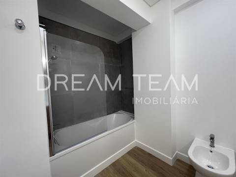 Apartamento T3 Venda em São Domingos de Benfica,Lisboa
