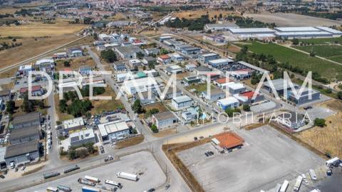 Armazém com escritório no Vale do Alecrim -  Palmela