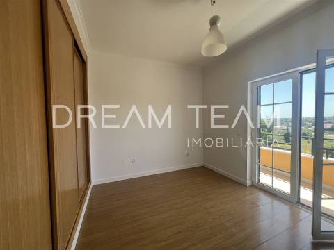 Moradia T4  com Piscina e Lote de 670m² – Qta da Serralheira, Setúbal