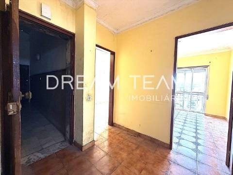 Apartamento T4 Pcta. Olga Morais Sarmento - Setúbal