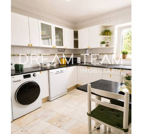 Apartamento T2 em Sesimbra - Arrendamento