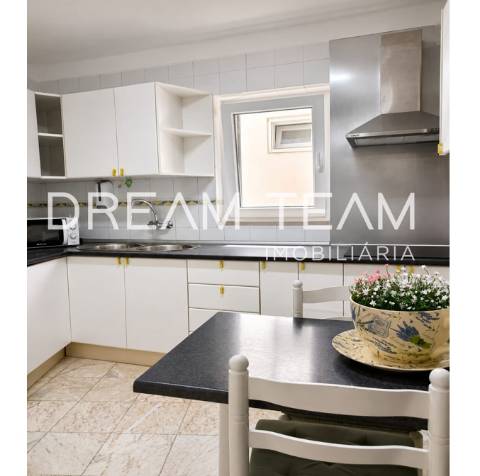 Apartamento T2 em Sesimbra - Arrendamento
