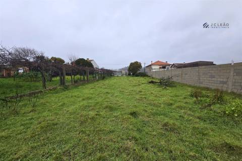 Terreno para Construção a 2 minutos dos Acessos da A28
