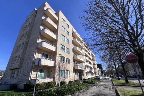 Apartamento T2 em Valongo com 3 Frentes e 2 Varandas