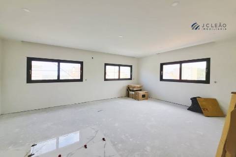 Andar moradia novo T2 em Perafita com arrumos