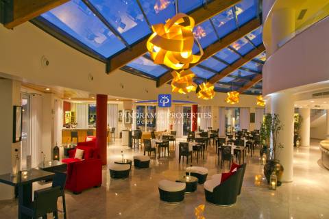 EXCLUSIVO! Apartamento de luxo com 2 quartos num resort de 5 estrelas perto de Carvoeiro.