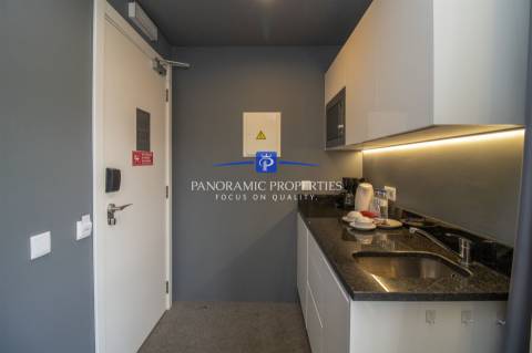 Elegante apartamento estúdio, está localizado no prestigiado resort Pestana,