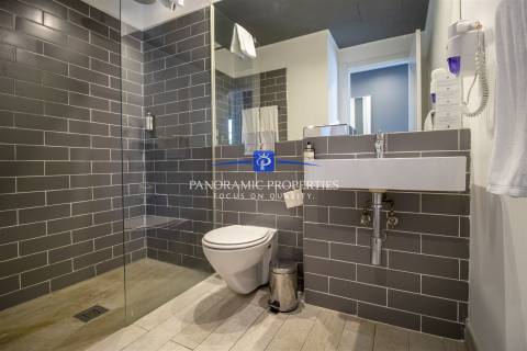 Elegante apartamento estúdio, está localizado no prestigiado resort Pestana,
