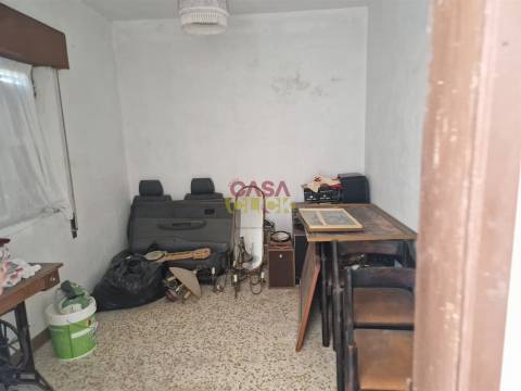 Armazém T1 Venda em Brogueira, Parceiros de Igreja e Alcorochel,Torres Novas