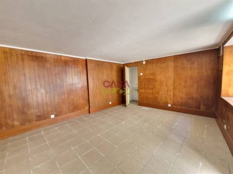 Prédio T2 Venda em Torres Novas (Santa Maria, Salvador e Santiago),Torres Novas