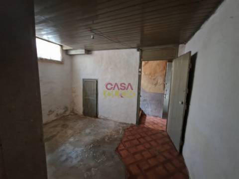 Prédio T2 Venda em Torres Novas (Santa Maria, Salvador e Santiago),Torres Novas