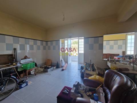 Loja  Venda em Asseiceira,Tomar