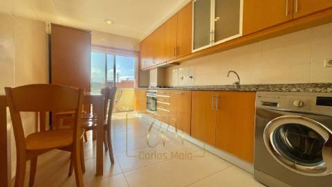 Apartamento T2 com garagem
