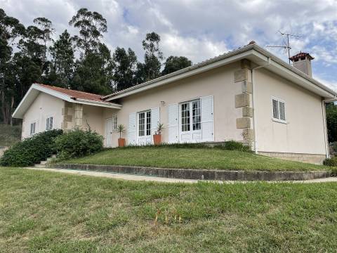 Moradia Isolada T5 Venda em Ruivães e Novais,Vila Nova de Famalicão