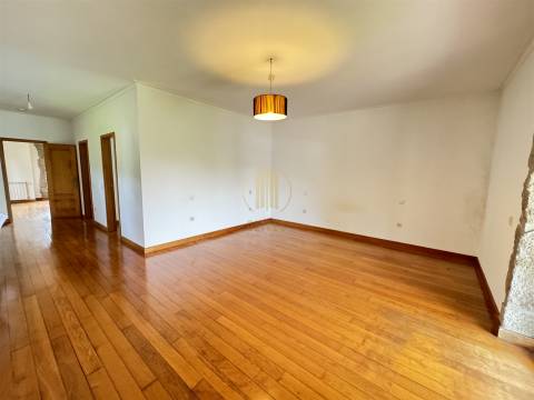 Moradia Isolada T3+1 Venda em Oliveira (Santa Maria),Vila Nova de Famalicão