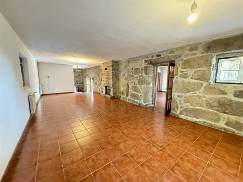 Moradia Isolada T3+1 Venda em Oliveira (Santa Maria),Vila Nova de Famalicão