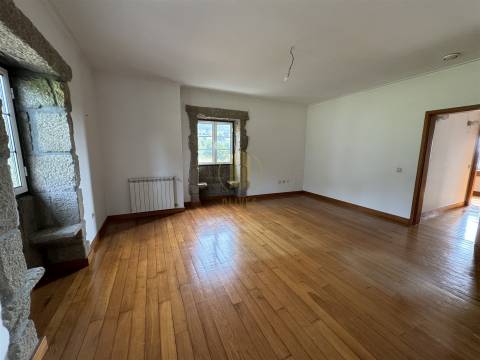 Moradia Isolada T3+1 Venda em Oliveira (Santa Maria),Vila Nova de Famalicão