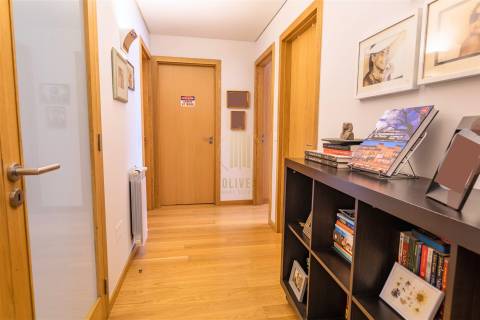 Apartamento T4 Venda em Matosinhos e Leça da Palmeira,Matosinhos