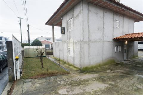 Moradia T4 Venda em Pousada de Saramagos,Vila Nova de Famalicão