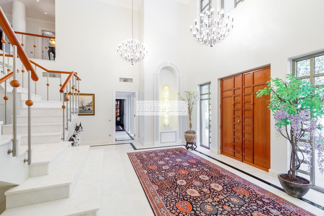 Moradia T5 TRIPLEX de Luxo com jardim e piscina, Lisboa