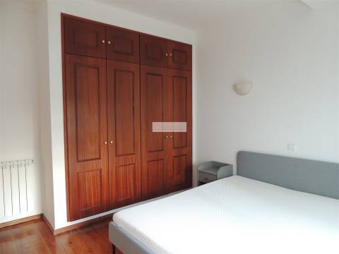 Apartamento T2 mobilado para arrendar em Lisboa Marquês de Pombal