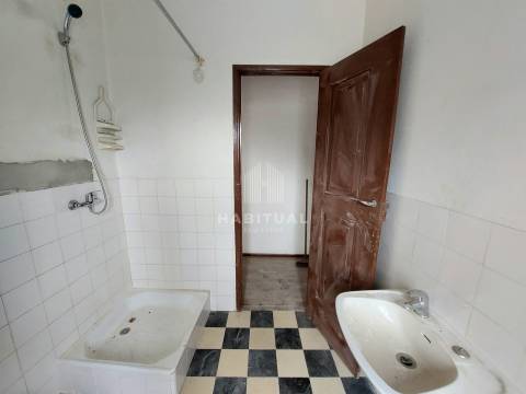 Apartamento T2 com terraço em Lanhelas