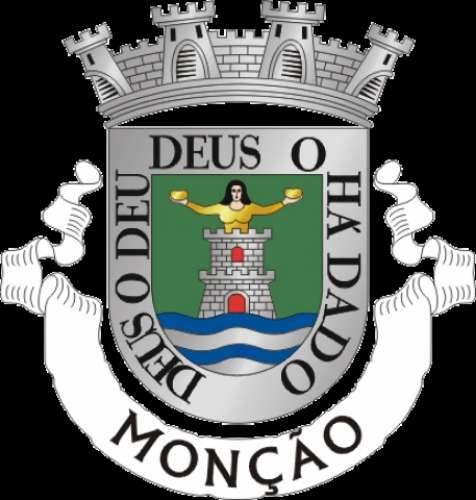 APARTAMENTO T3 EM MONÇÃO