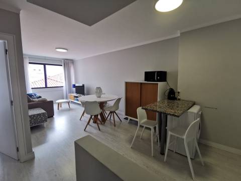 Apartamento T1 em Vila Praia de Ancora - Primeira linha