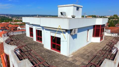 Exclusivo Apartamento T3 Recuado com Terraço de Sonho – Centro da Cidade