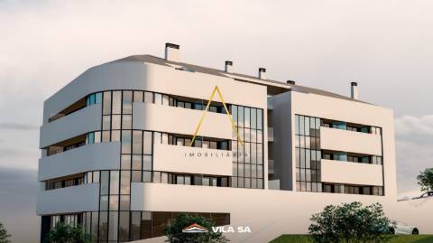 Apartamento T2+2 Duplex, junto à cidade