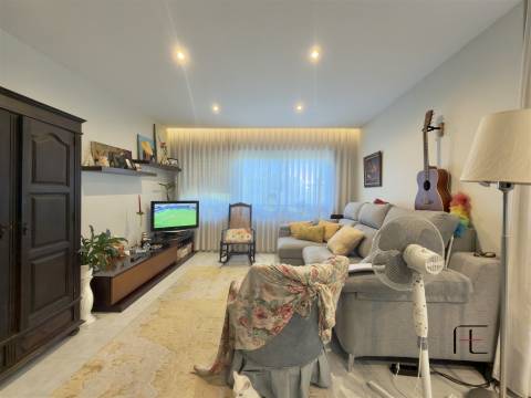 Apartamento T3 Venda em Mafamude e Vilar do Paraíso,Vila Nova de Gaia