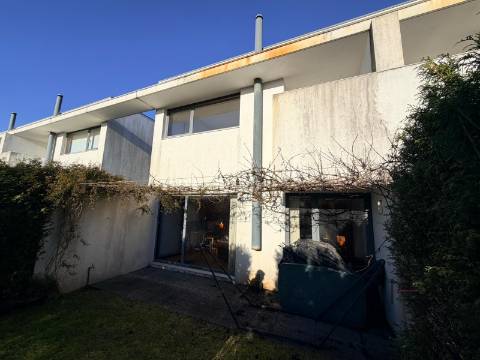 Moradia Geminada T3 Venda em Castêlo da Maia,Maia