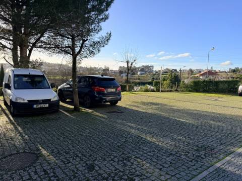 Moradia Geminada T3 Venda em Castêlo da Maia,Maia